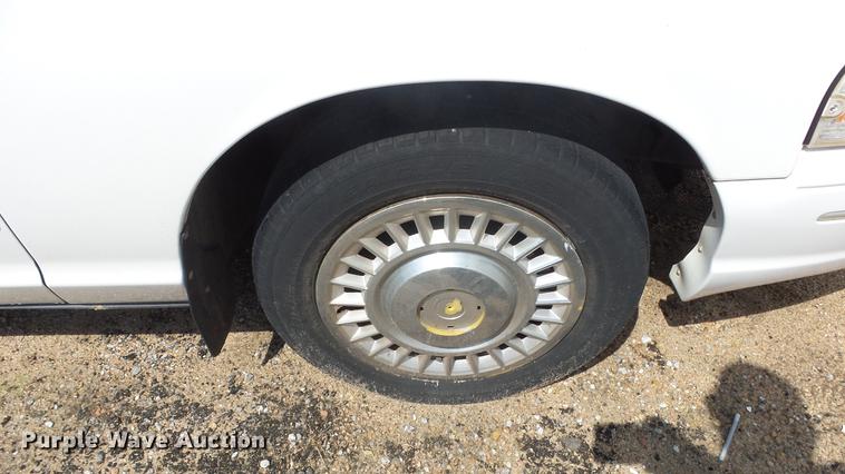 image for item ET9409 1998 Ford Crown Victoria Police Interceptor