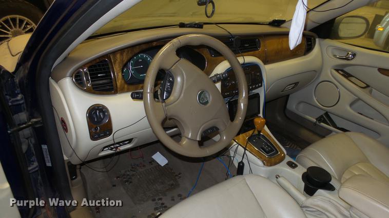 image for item ET9410 2002 Jaguar X-Type