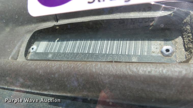 image for item ET9413 1990 GMC Suburban 1500 SUV