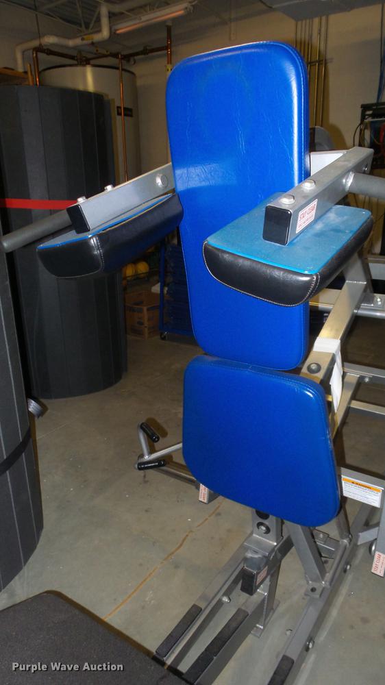 image for item ET9414 Hammer Strength V-squat machine