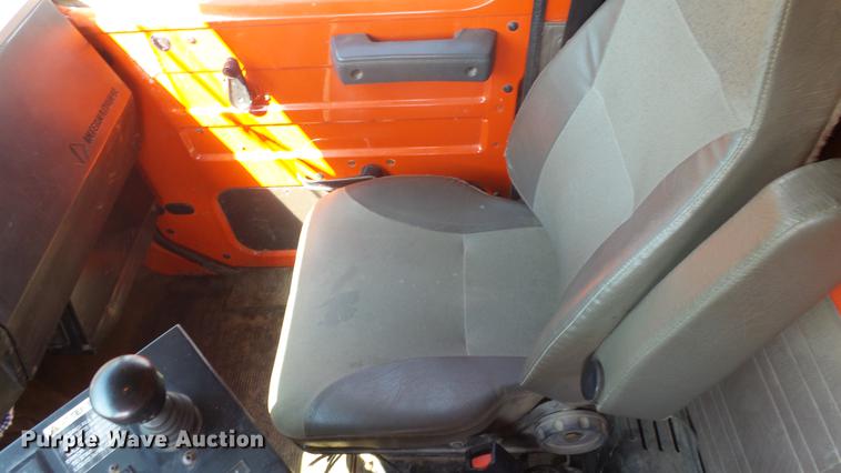 image for item ET9434 1999 International 4900 dump truck