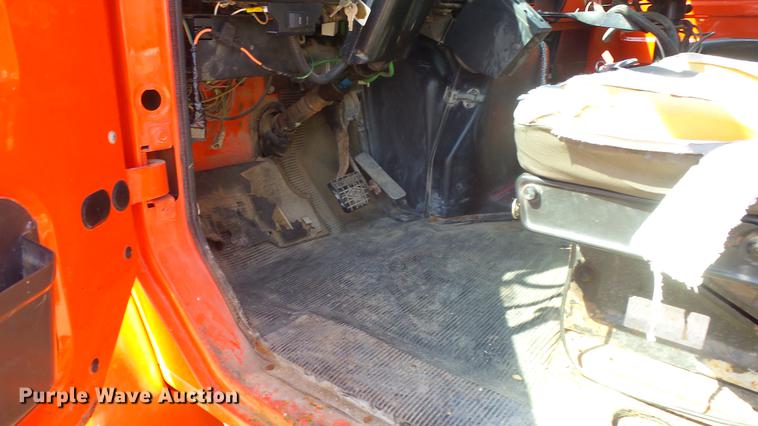 image for item ET9434 1999 International 4900 dump truck