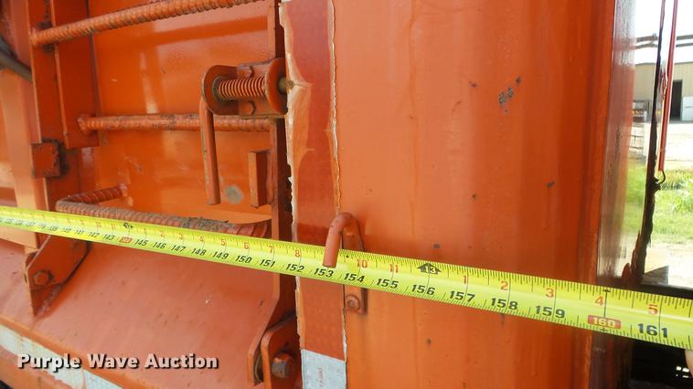 image for item ET9434 1999 International 4900 dump truck