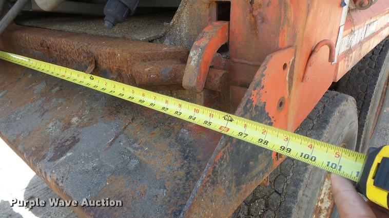 image for item ET9434 1999 International 4900 dump truck