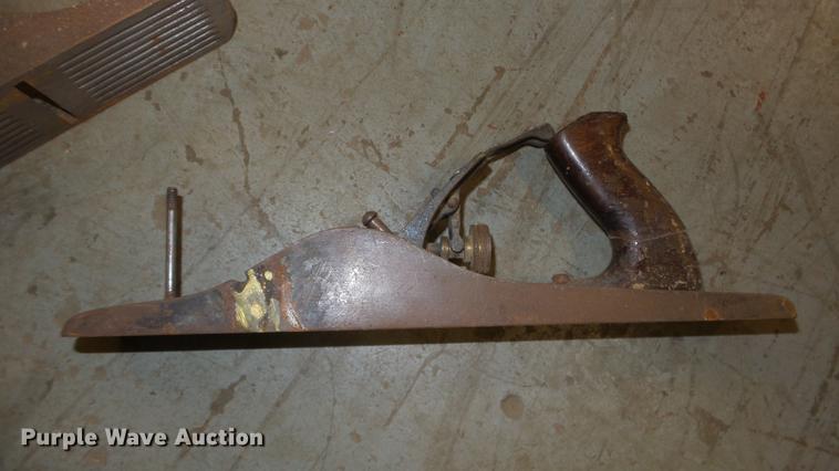 image for item ET9446 Approximately 20 sanding planes