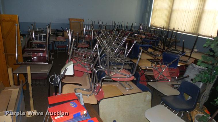image for item ET9452 Approximately 50 school desks