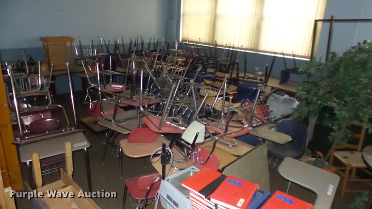 image for item ET9452 Approximately 50 school desks