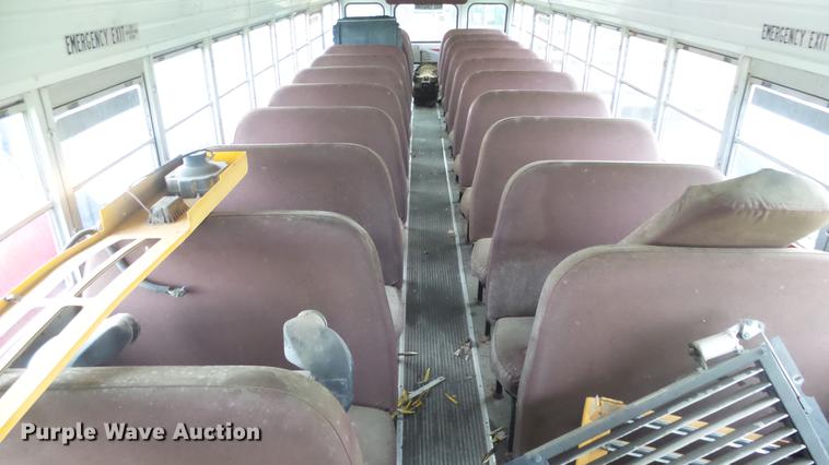 image for item ET9453 2000 Blue Bird TC2000 school bus