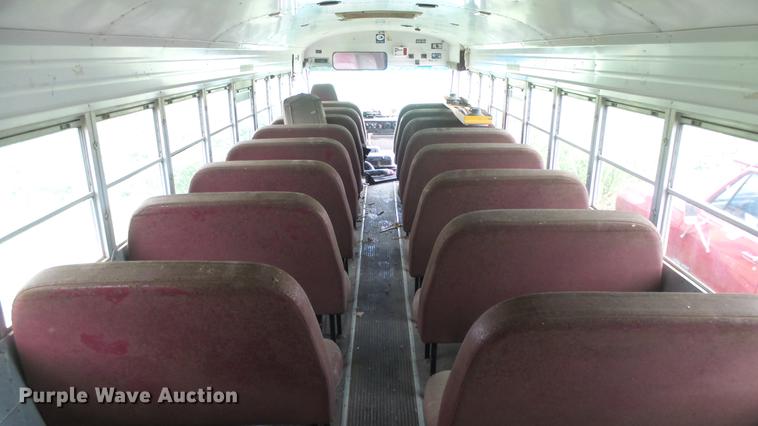 image for item ET9453 2000 Blue Bird TC2000 school bus