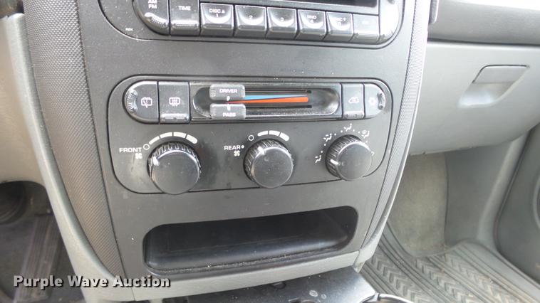 image for item ET9454 2007 Dodge Grand Caravan van