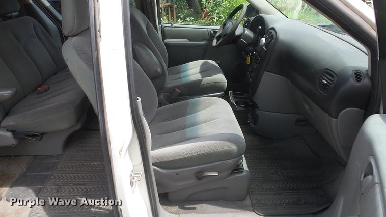 image for item ET9454 2007 Dodge Grand Caravan van
