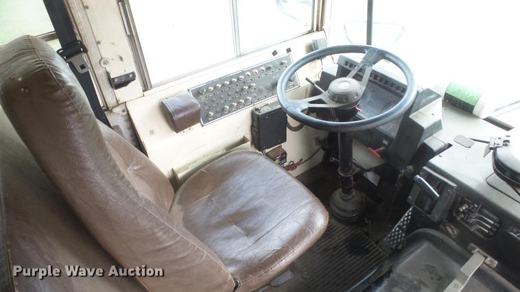 image for item ET9455 1996 Blue Bird TC2000 school bus