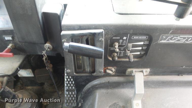 image for item ET9455 1996 Blue Bird TC2000 school bus