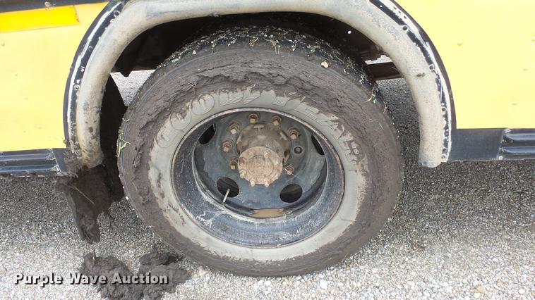 image for item ET9455 1996 Blue Bird TC2000 school bus