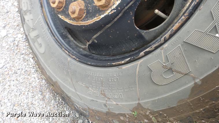 image for item ET9455 1996 Blue Bird TC2000 school bus