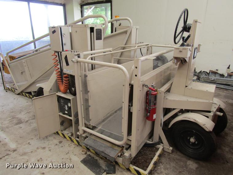 image for item EU9508 Brownie Just Mobility Series One wheelchair lift