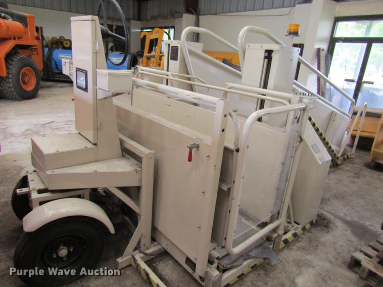 image for item EU9508 Brownie Just Mobility Series One wheelchair lift