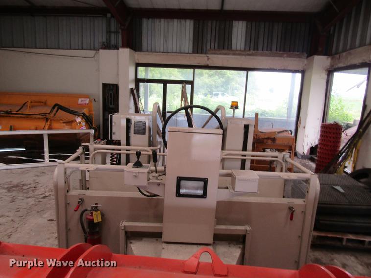 image for item EU9508 Brownie Just Mobility Series One wheelchair lift