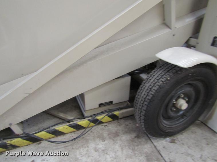 image for item EU9508 Brownie Just Mobility Series One wheelchair lift