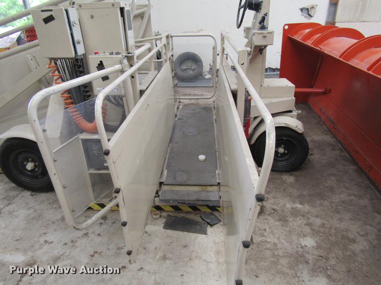 image for item EU9508 Brownie Just Mobility Series One wheelchair lift