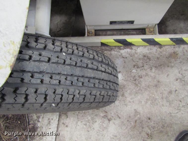 image for item EU9508 Brownie Just Mobility Series One wheelchair lift