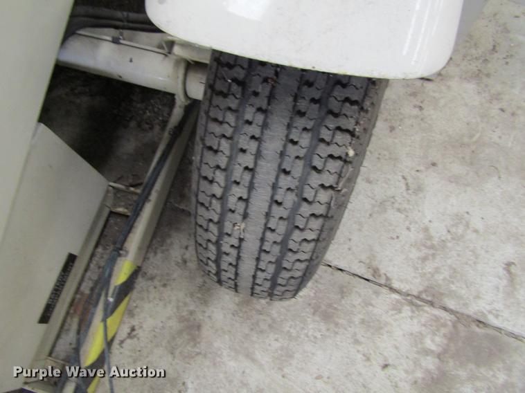 image for item EU9508 Brownie Just Mobility Series One wheelchair lift