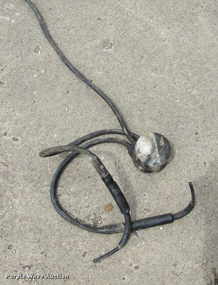 image for item EU9509 Approximately 100 airport taxiway lights