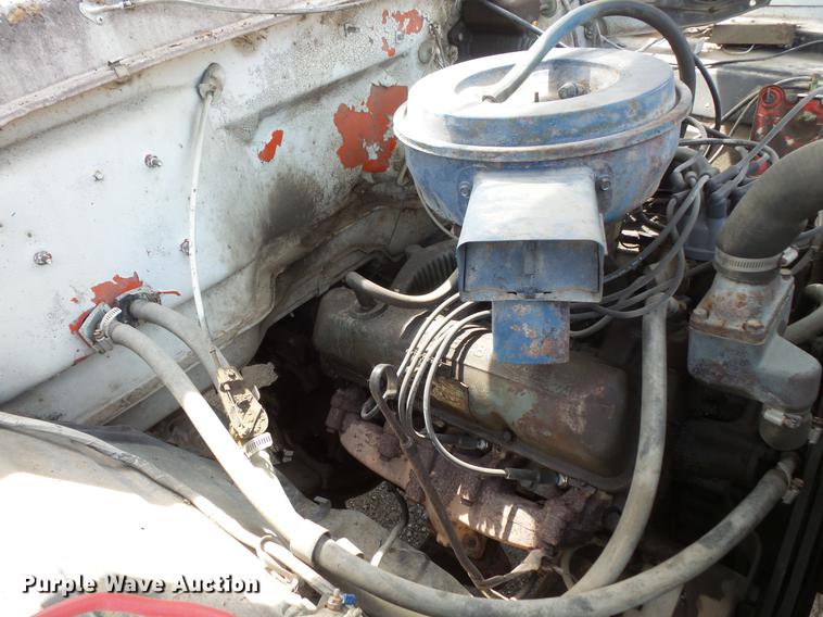 image for item EV9212 1977 Ford F700 dump truck