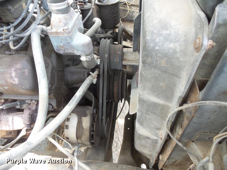 image for item EV9212 1977 Ford F700 dump truck