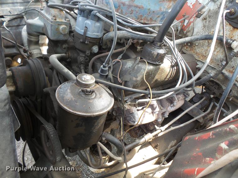 image for item EV9212 1977 Ford F700 dump truck