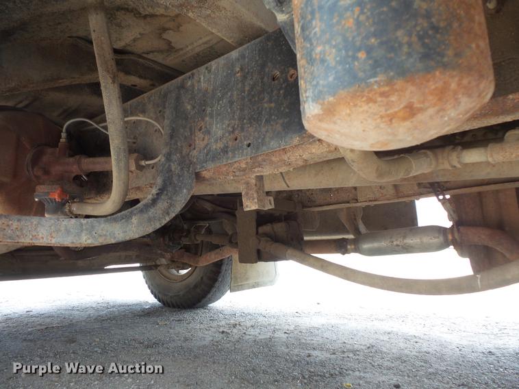 image for item EV9212 1977 Ford F700 dump truck