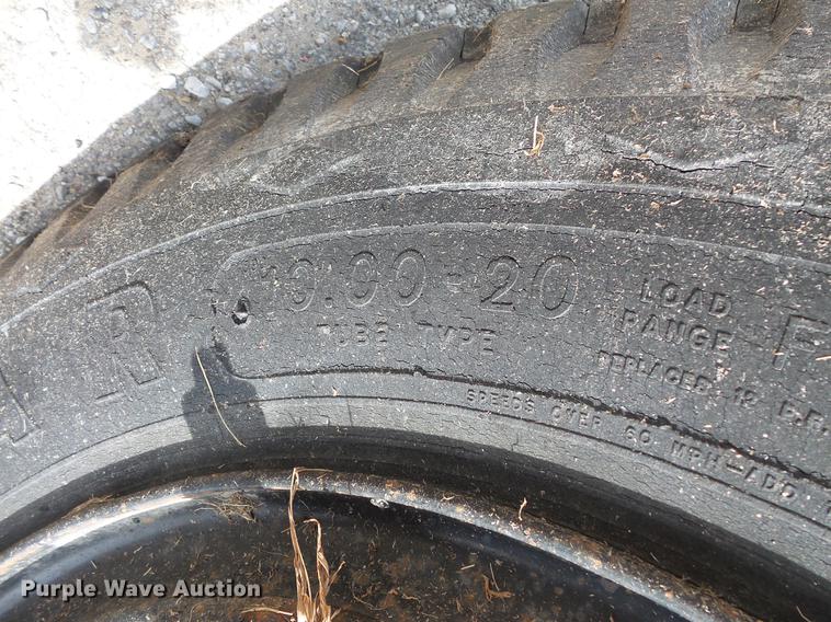 image for item EV9212 1977 Ford F700 dump truck