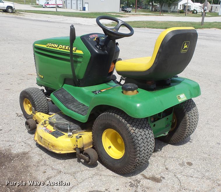 image for item EV9214 John Deere LX279 lawn mower
