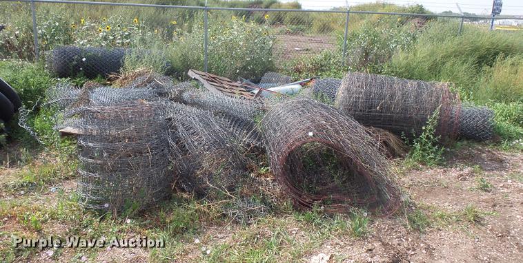 image for item EV9240 Chainlink fencing and woven wire