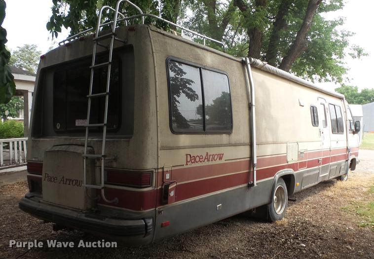 image for item EZ9486 1988 Chevrolet Pace Arrow RV