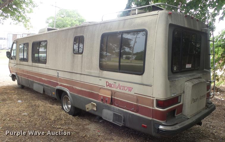 image for item EZ9486 1988 Chevrolet Pace Arrow RV