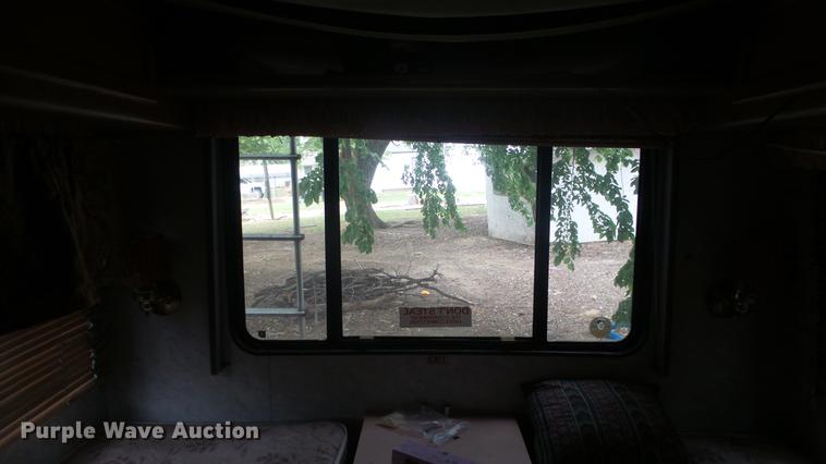 image for item EZ9486 1988 Chevrolet Pace Arrow RV