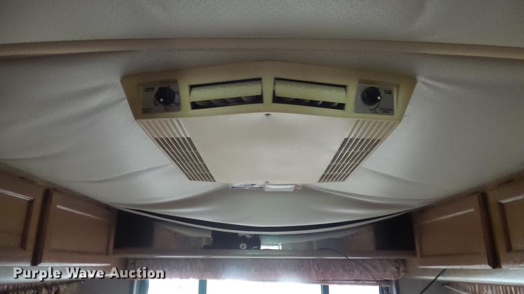 image for item EZ9486 1988 Chevrolet Pace Arrow RV