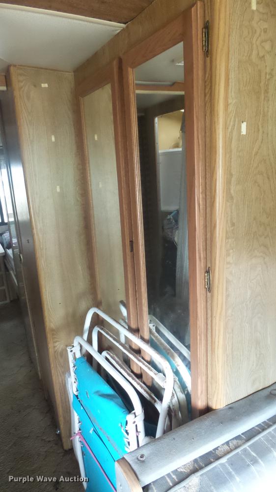 image for item EZ9486 1988 Chevrolet Pace Arrow RV