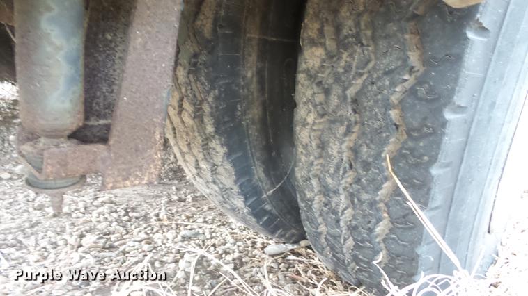 image for item EZ9486 1988 Chevrolet Pace Arrow RV