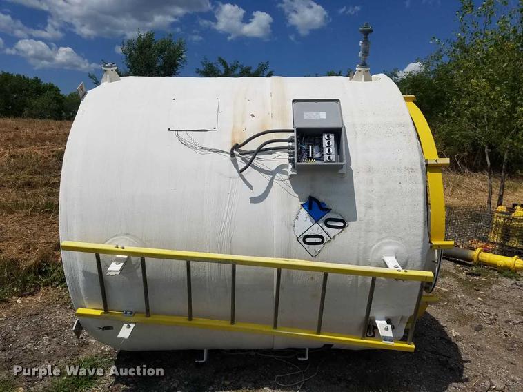 image for item G1297 Fiberglass sodium bi-sulfate tank