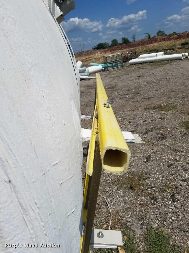 image for item G1297 Fiberglass sodium bi-sulfate tank