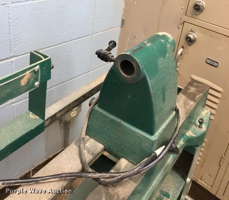 image for item G1303 Grizzly G1495 wood lathe