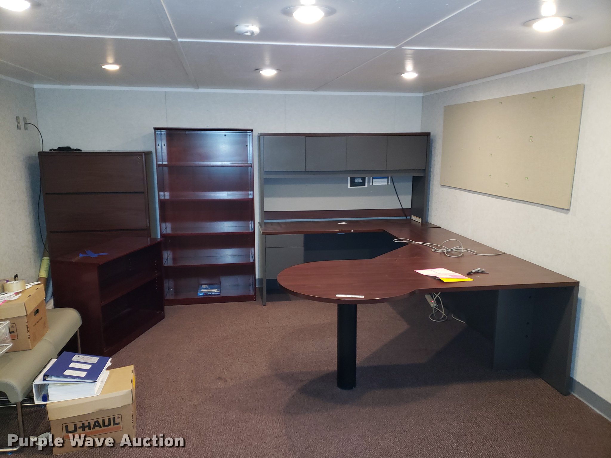 Furniture in Lawrence, KS Item EF9804 sold Purple Wave