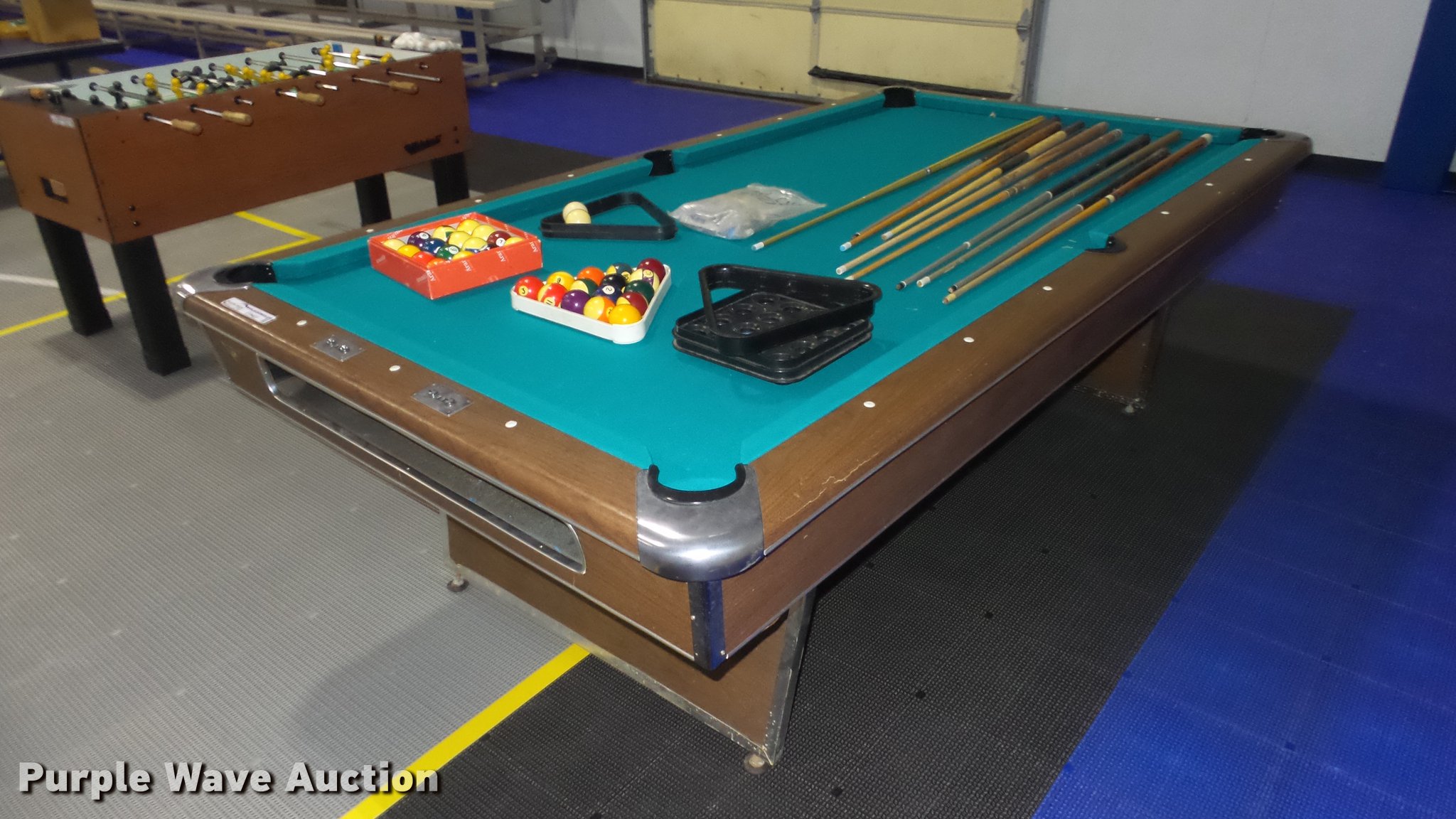 AMF pool table in Bel Aire, KS Item ET9437 sold Purple Wave