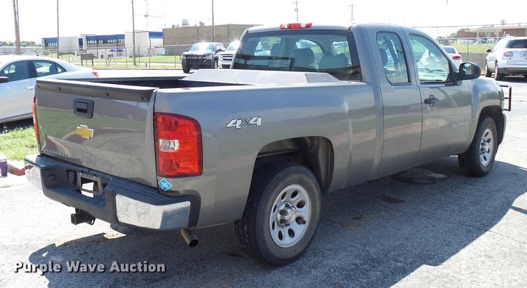 image for item DD5270 2013 Chevrolet Silverado 1500 Ext. Cab pickup truck