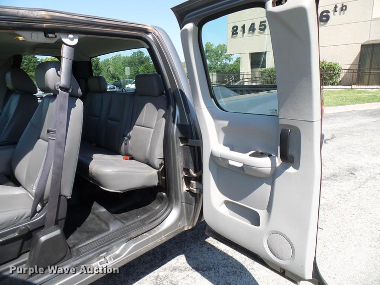 image for item DD5270 2013 Chevrolet Silverado 1500 Ext. Cab pickup truck