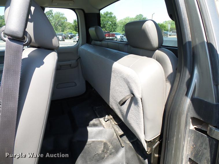 image for item DD5270 2013 Chevrolet Silverado 1500 Ext. Cab pickup truck