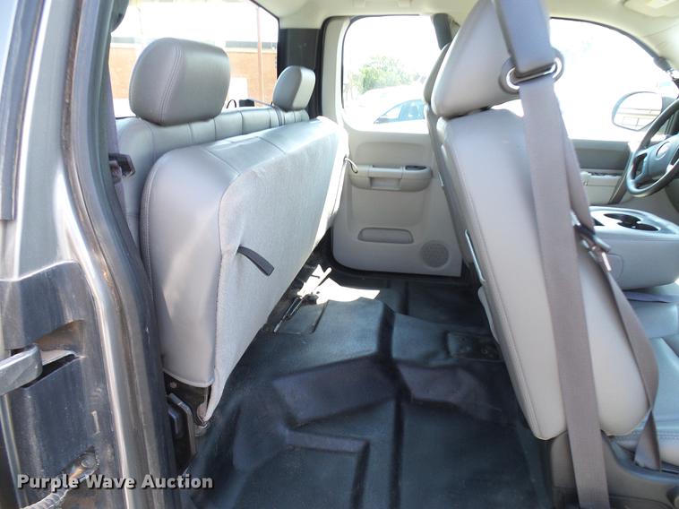 image for item DD5270 2013 Chevrolet Silverado 1500 Ext. Cab pickup truck