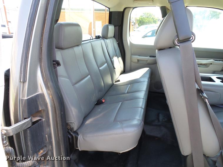 image for item DD5270 2013 Chevrolet Silverado 1500 Ext. Cab pickup truck